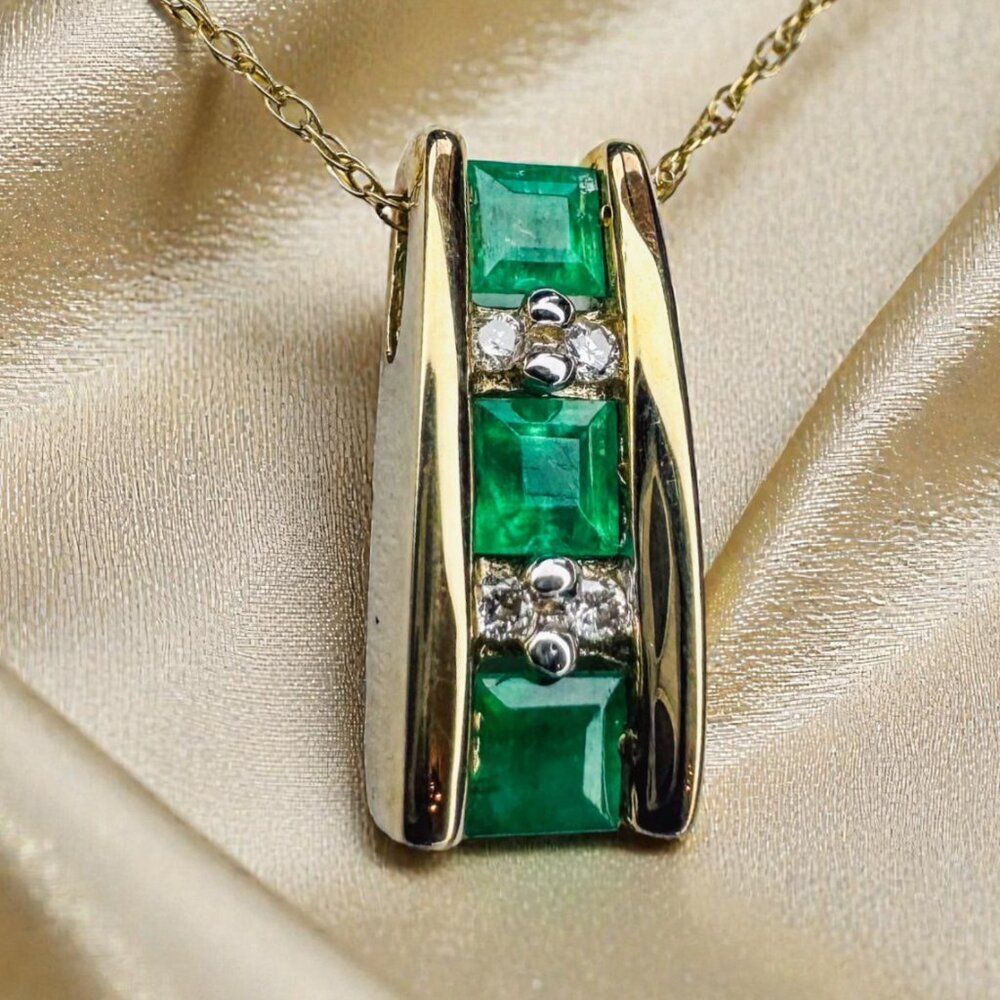 10K Gold- Colombian Emerald & Diamond Necklace -18" 3/4CTTW Natural Emerald 1.7g